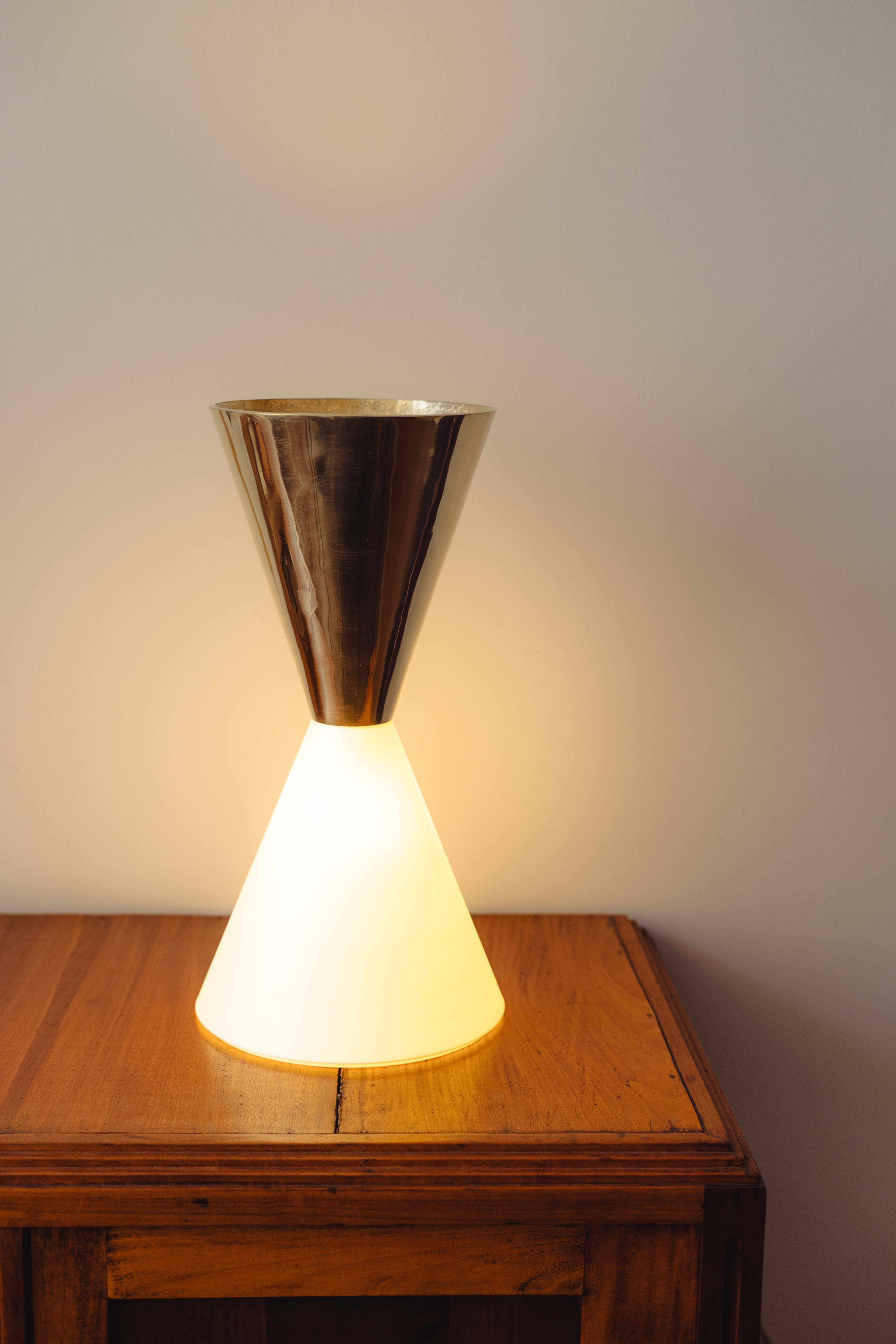 Luminária de Mesa Tempo