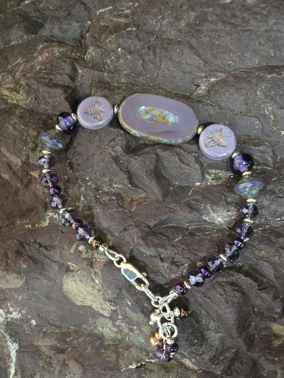 7.25" Bumble Bee Czech Glass