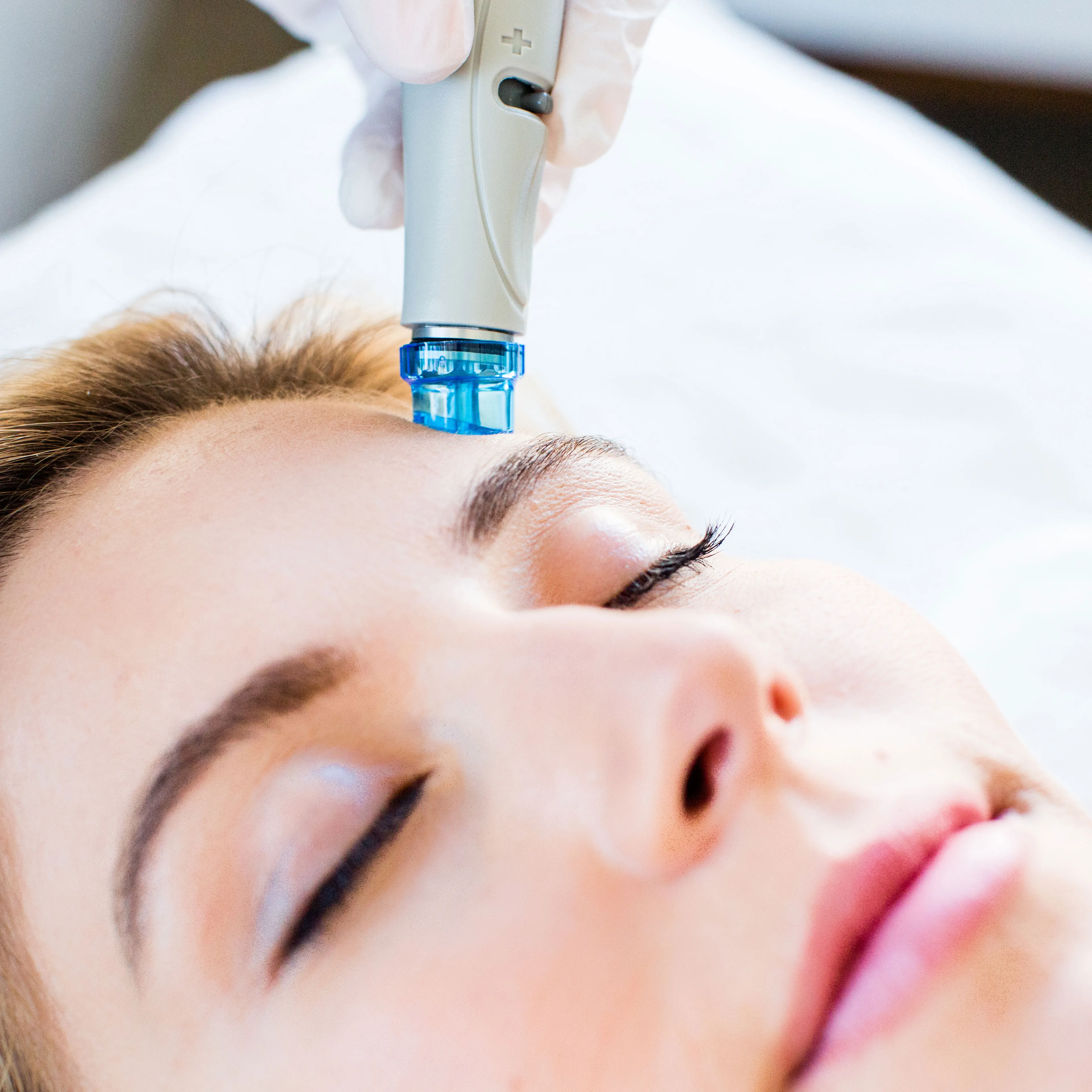 hydrafacial-treatment.webp