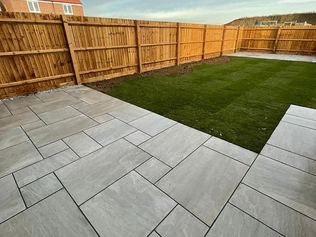 Elevate Your Outdoor Space: A Guide to Choosing the Perfect Outdoor Paving Slabs