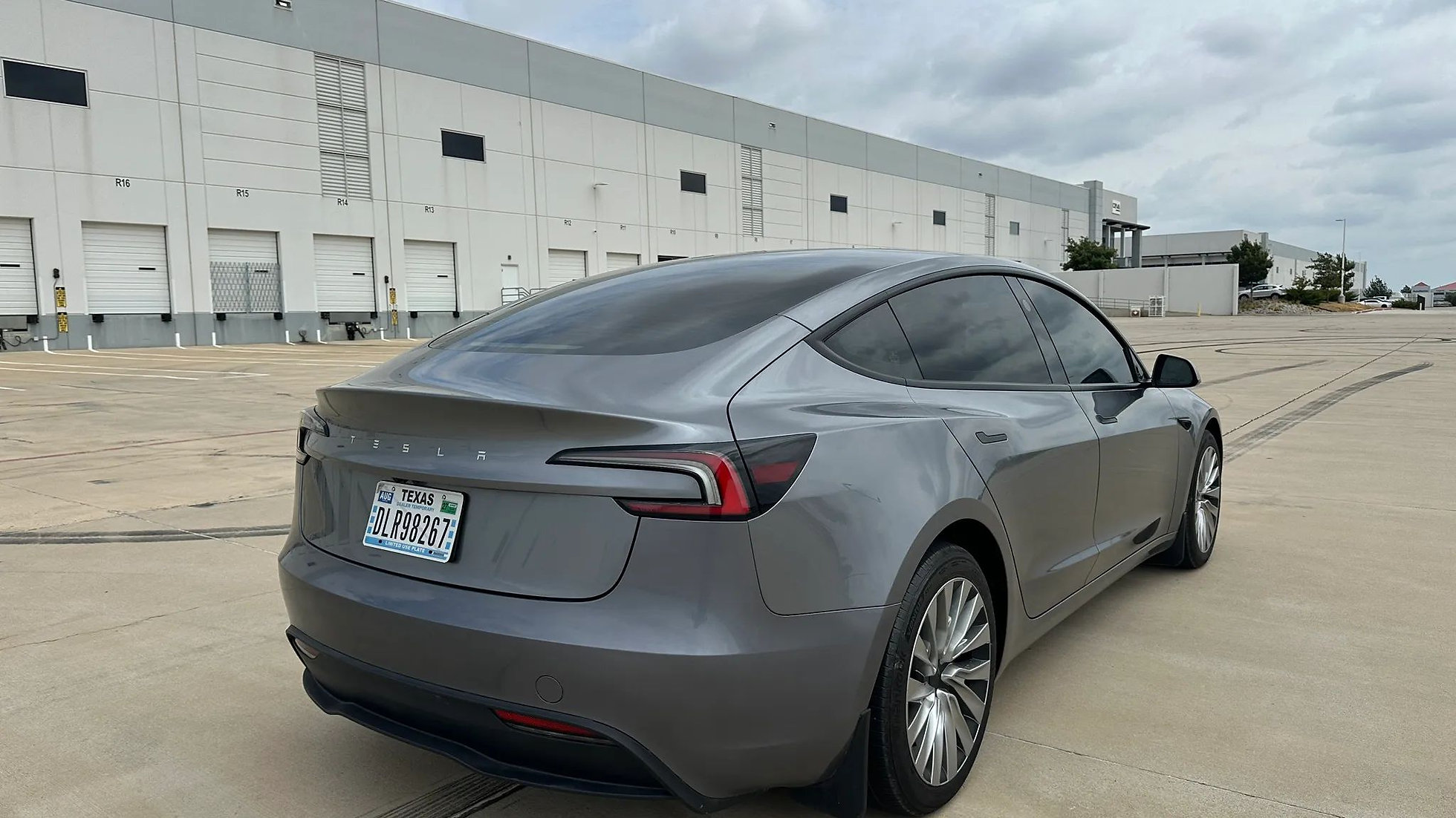 2024 Tesla Model 3 Long Range - Photo 4