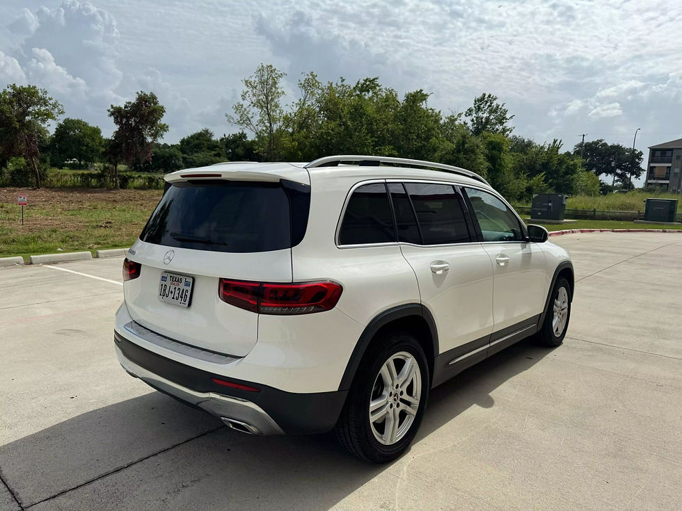 Thumbnail: 2022 Mercedes-Benz GLB 250