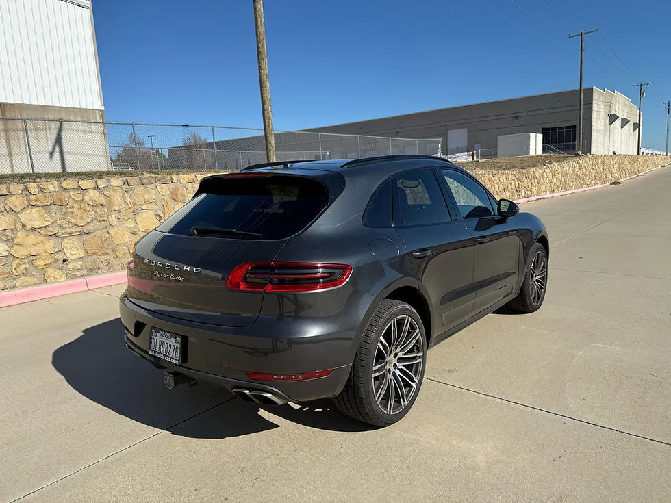 Thumbnail: 2017 Porsche Macan Turbo