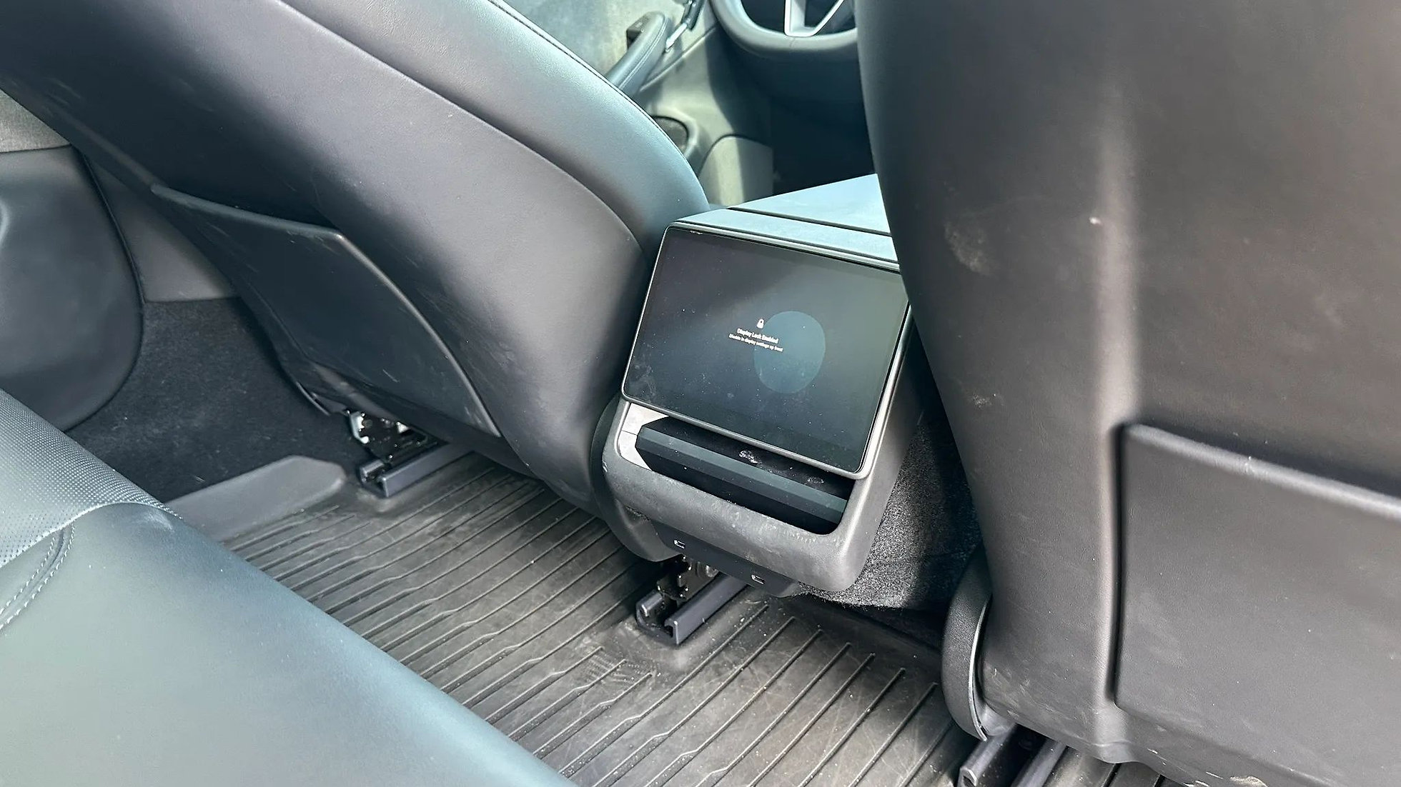 2025 Tesla Model 3 Long Range - Photo 12