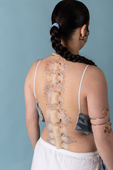 Photoshoot for a graduation project for a make-up artist: Leo Blekkink. Styling job by Loes Kuper.