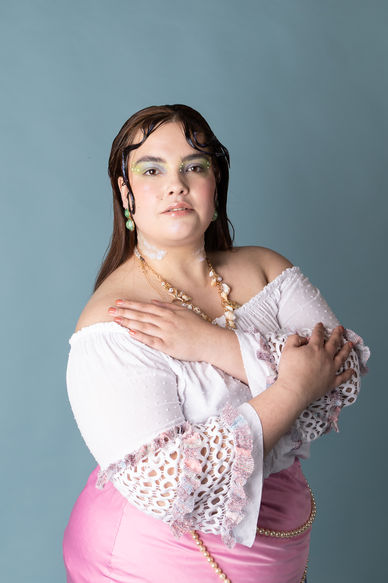 Photoshoot for a graduation project for a make-up artist: Leo Blekkink. Styling job by Loes Kuper.