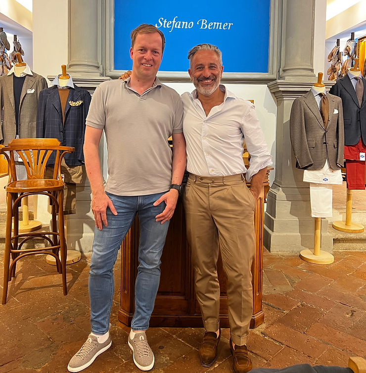 Thomas Rödding und Stefano Bemer in Geschäft Stefano Bemer in Florenz