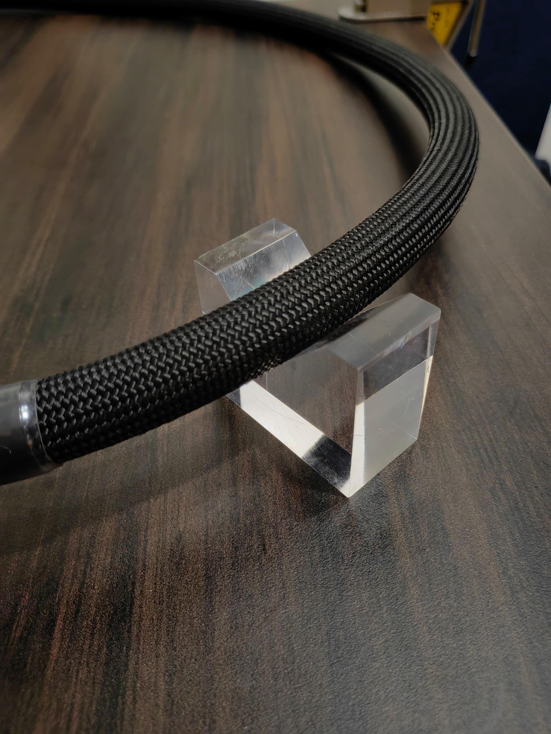 Cable Lifter BA Transparent Arc Cable Lifter