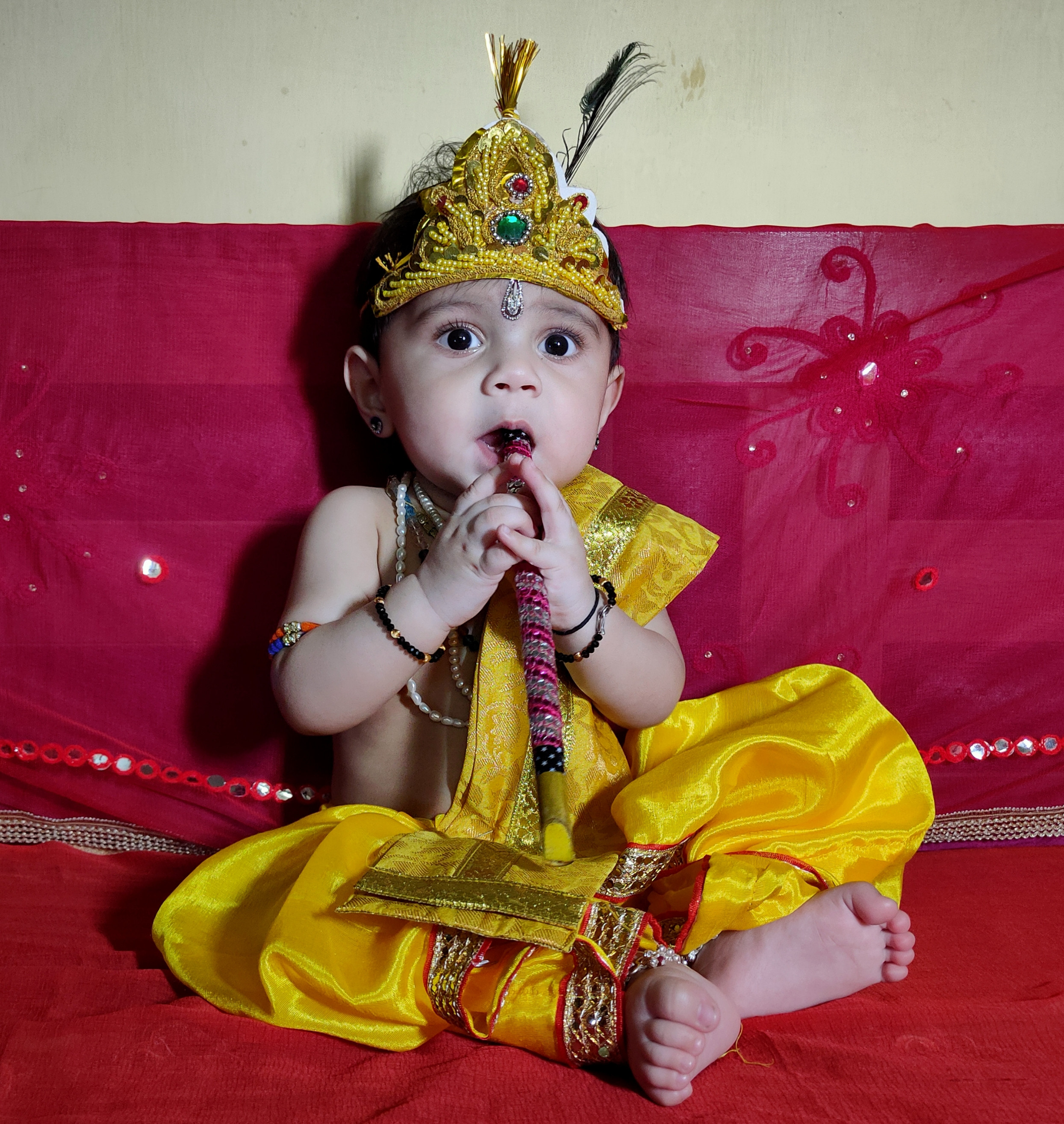 कृष्ण लीला में निहित जीवन दर्शन