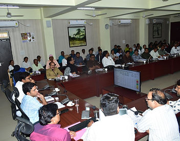 कलेक्टर द्वारा 27 सुपरवाइजर्स को कारण बताओ नोटिस जारी