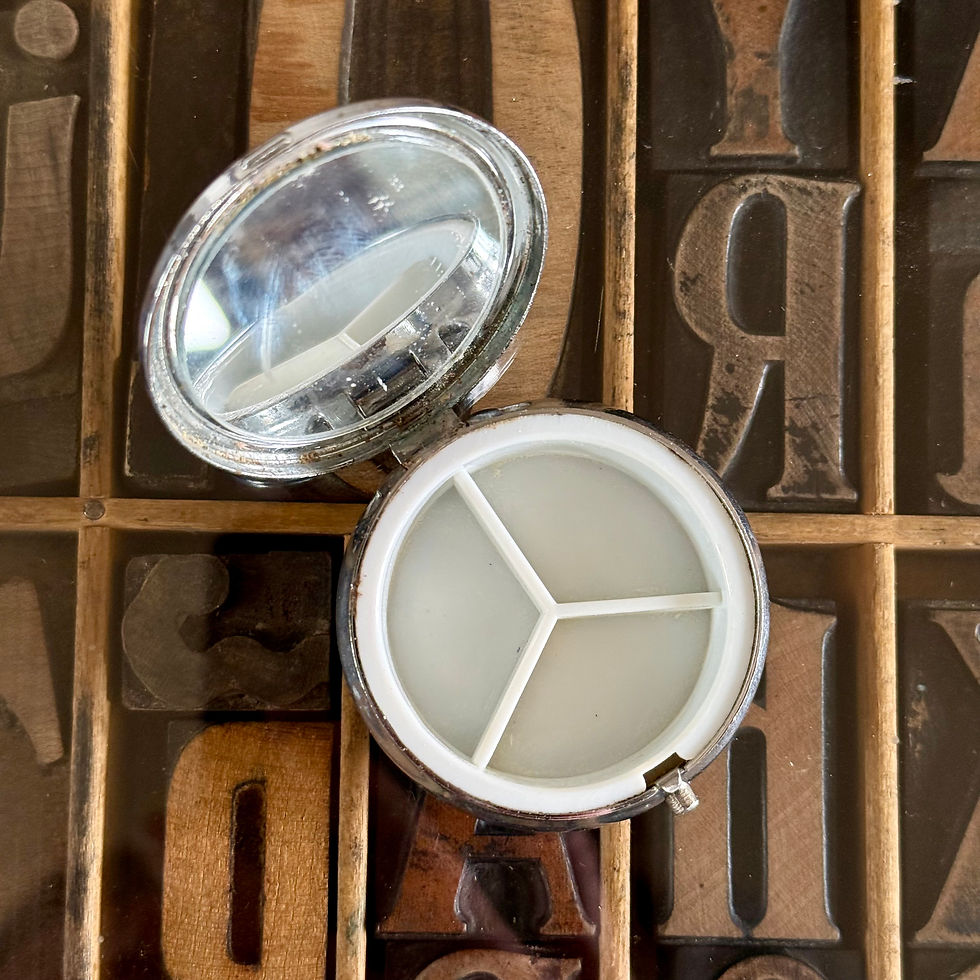 Thumbnail: Small vintage pill box with 3 compartments 