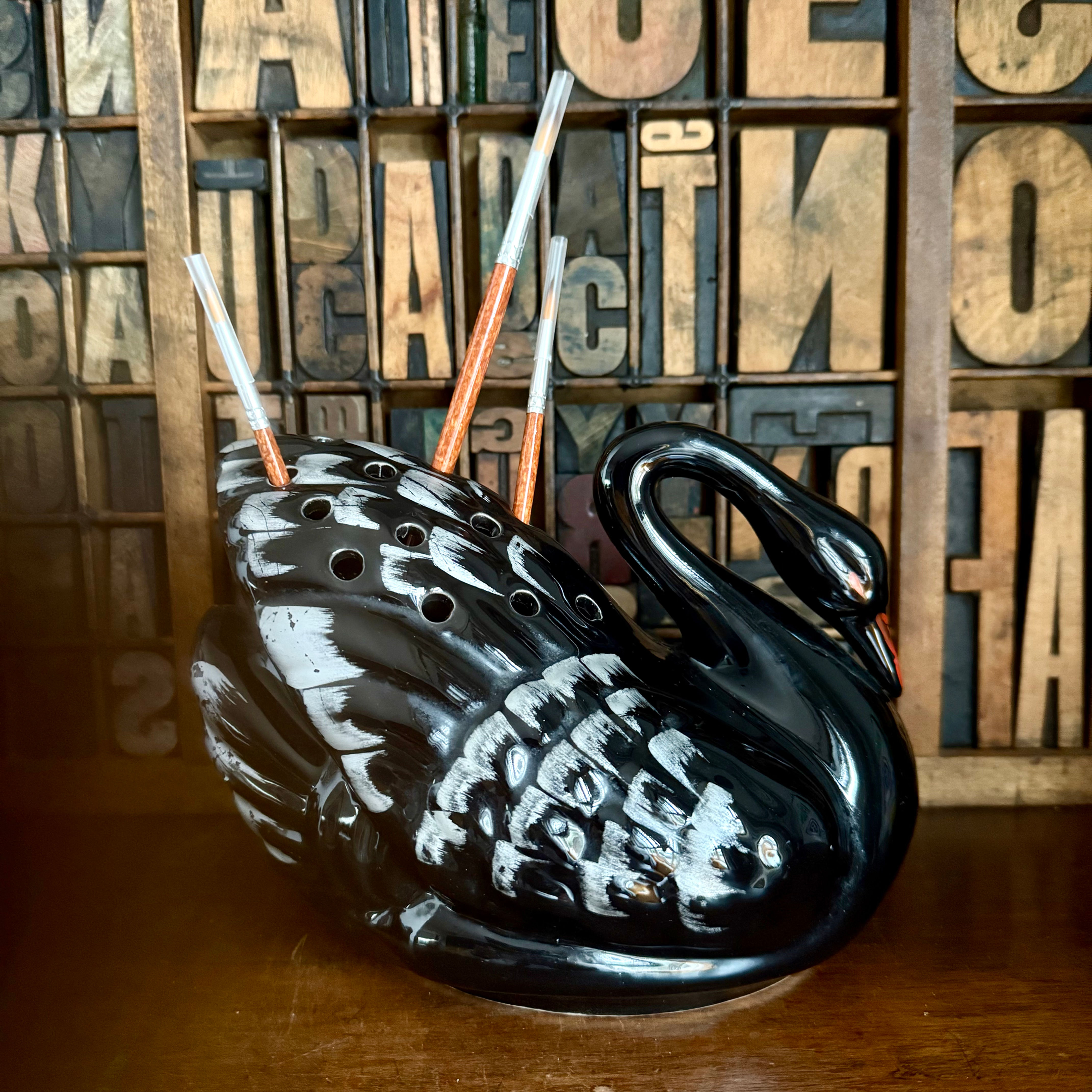 Vintage porcelain kitsch black swan planter