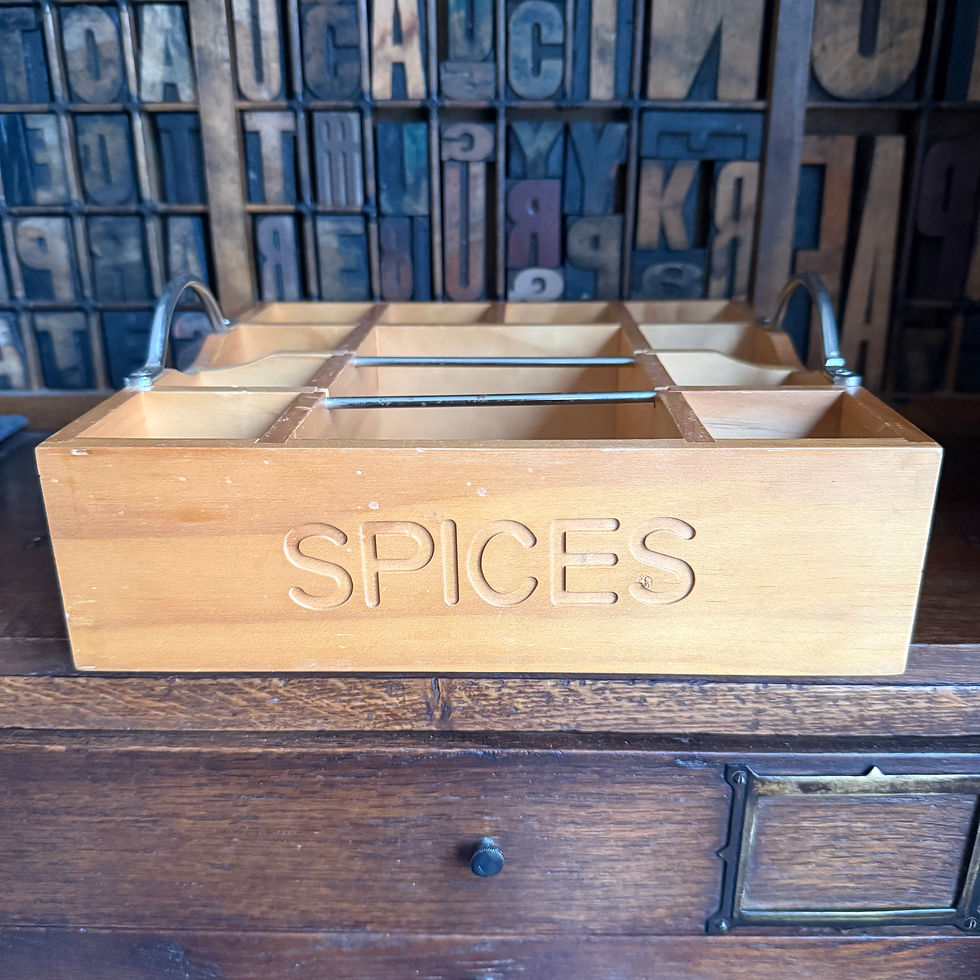 Thumbnail: Vintage style 11 compartment spice box