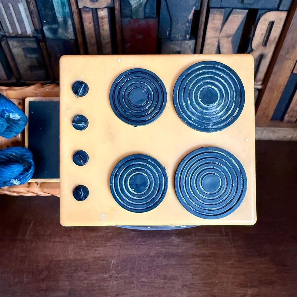 Thumbnail: Vintage 1977 Sesame Street Cookie Monster radio alarm clock 