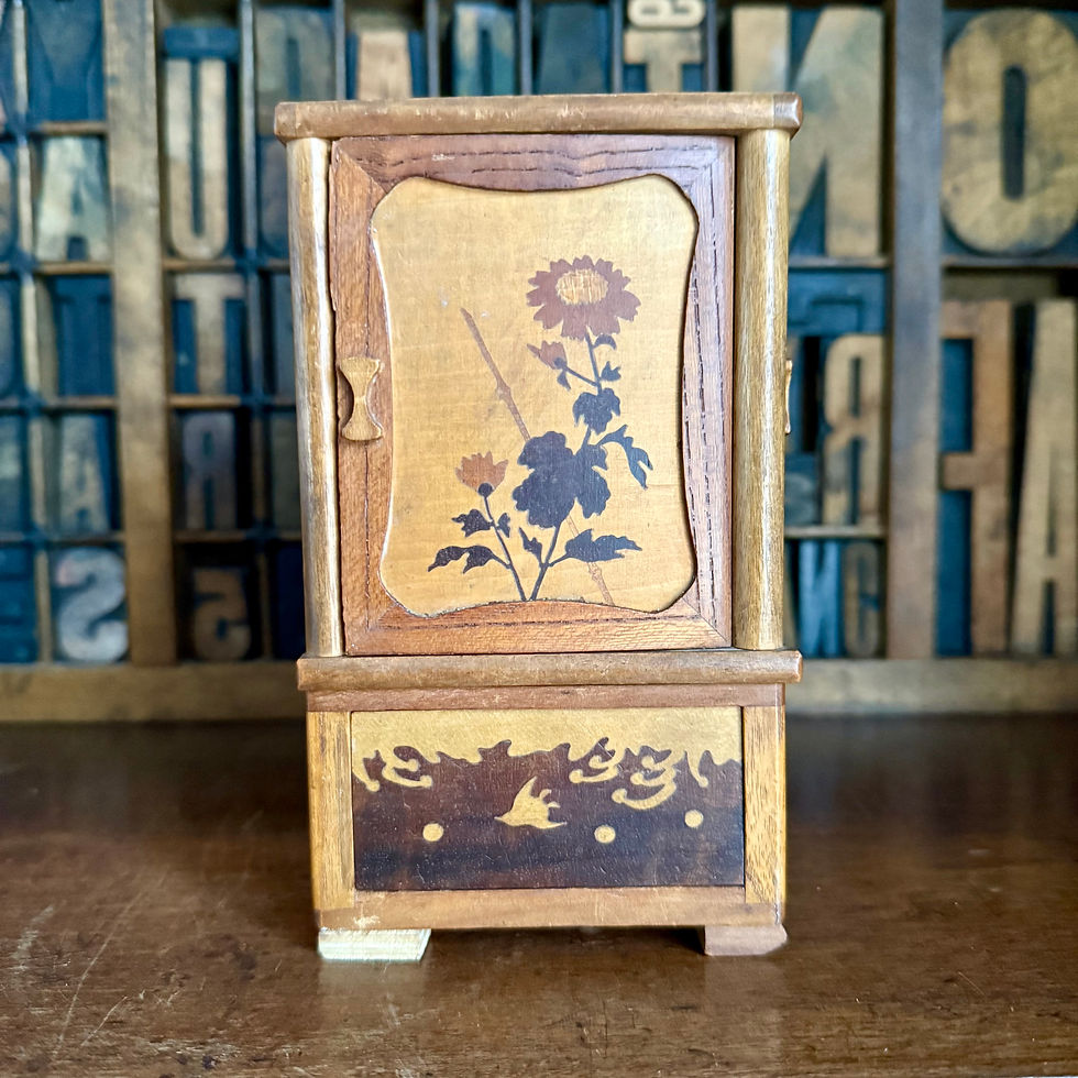 Thumbnail: Vintage Japanese marquetry box