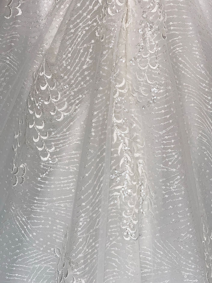 Linda Lace Detail 1
