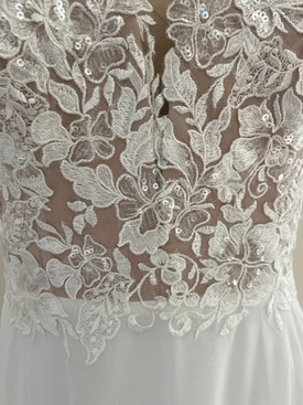 Tracy Lace Detail