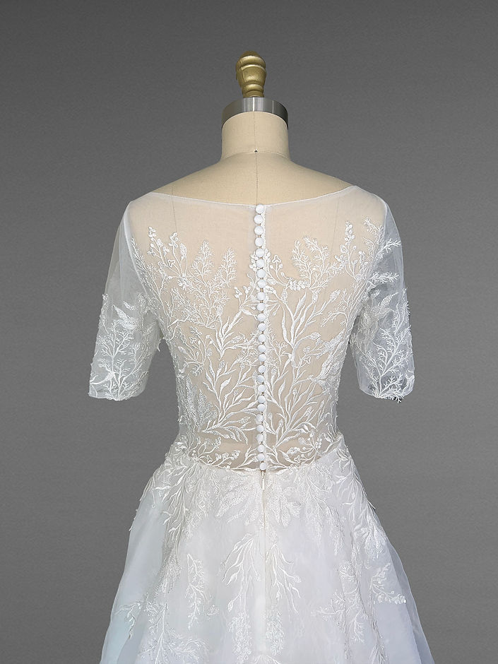 Yvonne Back Detail