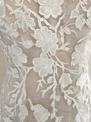 Lana Lace Detail