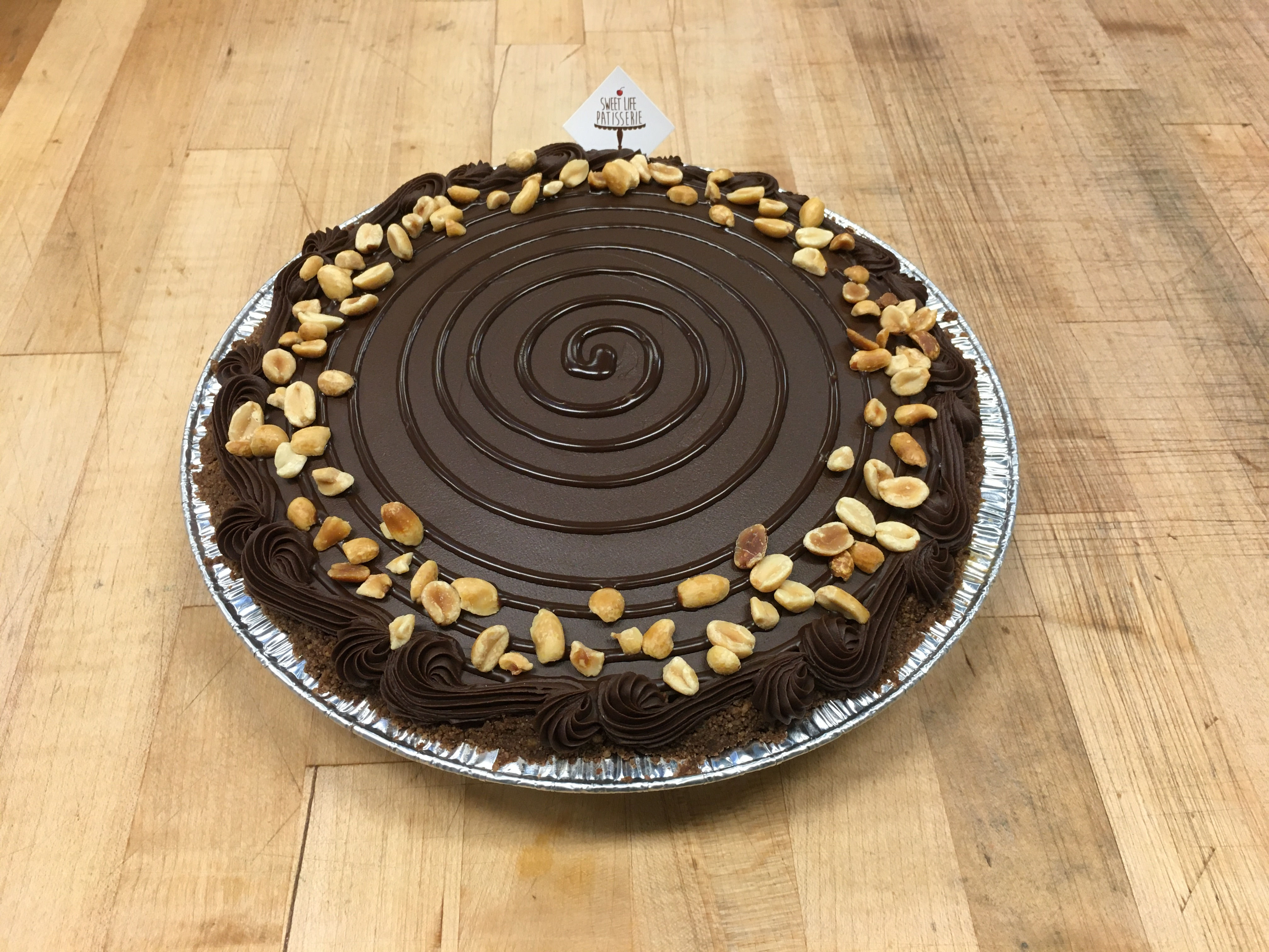 Gluten-, Egg- and dairy-free Black Bottom Peanut Butter Banana Pie*^