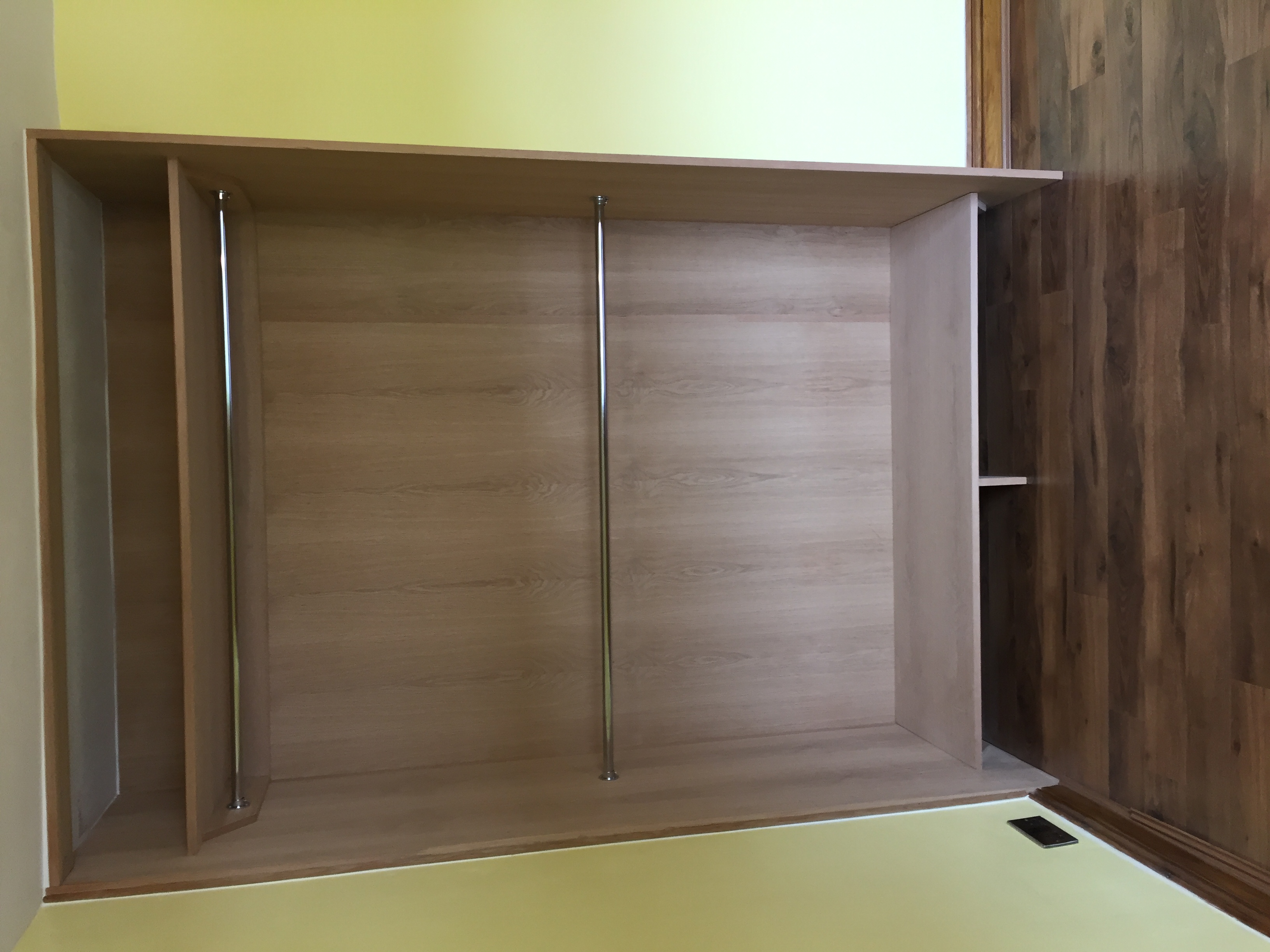 Bespoke Wardrobes Barry Cardiff At R Griffiths Carpentry