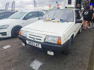 Beautiful 1992 Lada Samara example with a banging sound system.