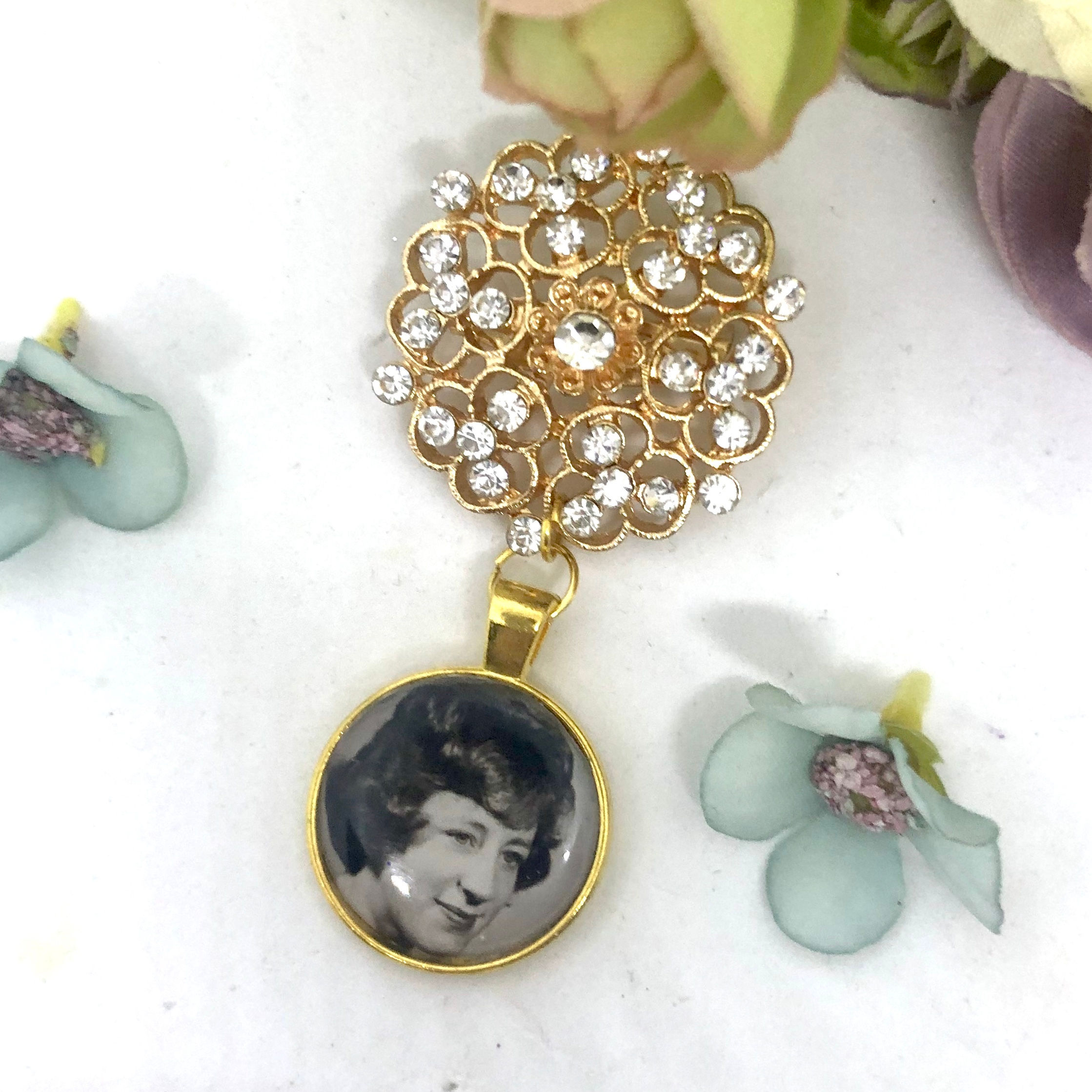 NATALIE - Gold Brooch Memory Charm
