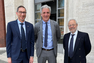 Miquel Costas receives the Ciamician-González Lecturship Award 2023 in Italy