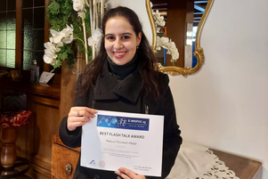 Najoua Choukairi-Afailal wins the Best Flash Talk Award in E-WISPOC23