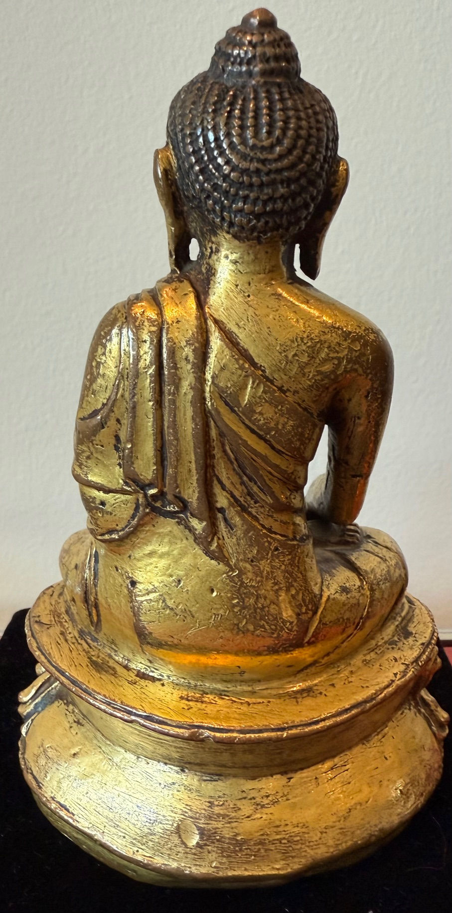 Thumbnail: A Sino-Tibetan gilt bronze figure of Shakyamuni
