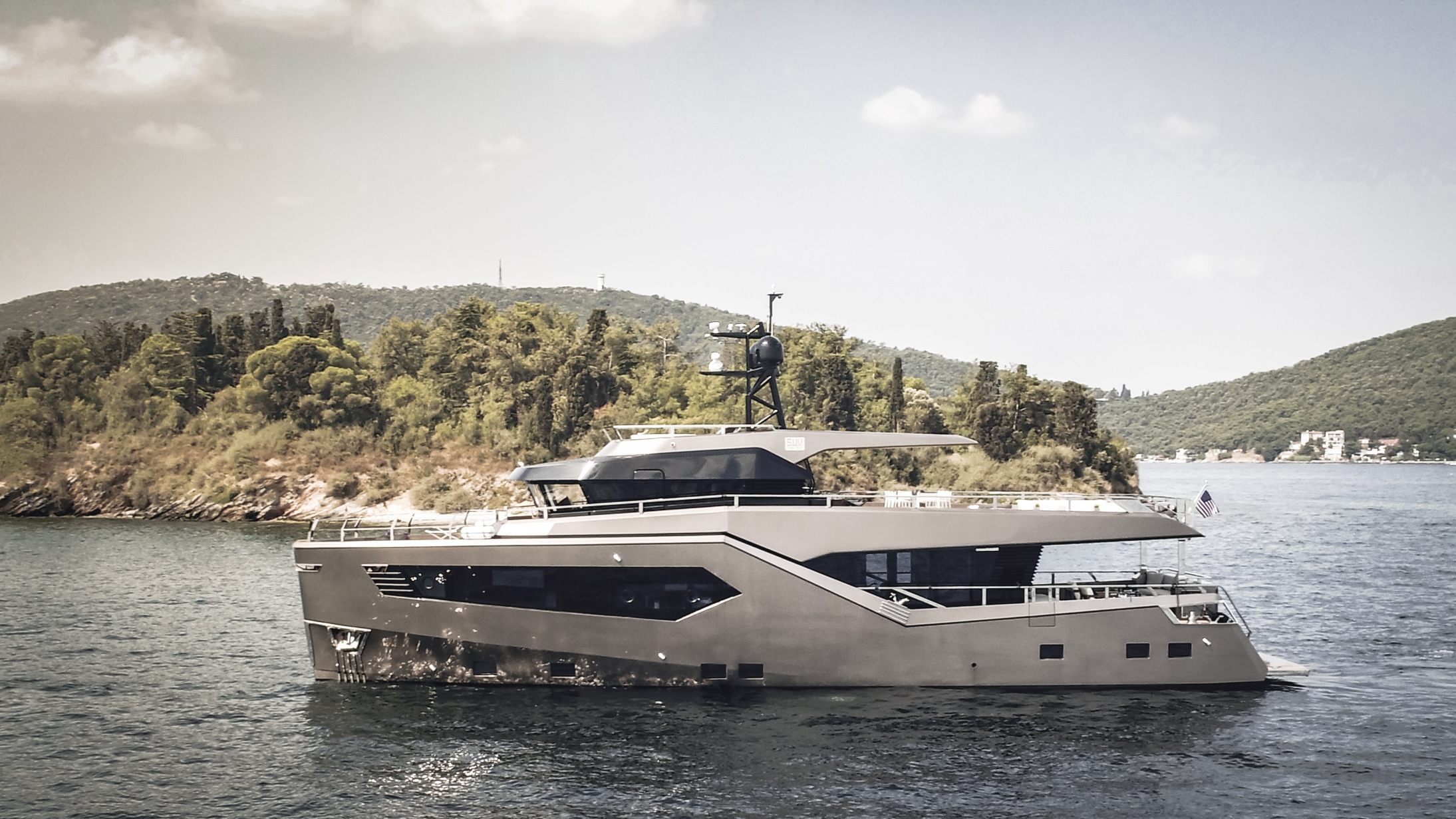 Phantom 50 яхта. Моторная яхта courier 970. Моторные яхты до 15 метров. Яхта азимут 15 метров. Majesty 75.