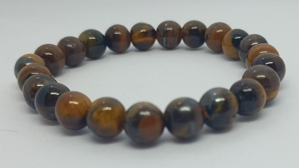 Thumbnail: Tiger-eye bracelet