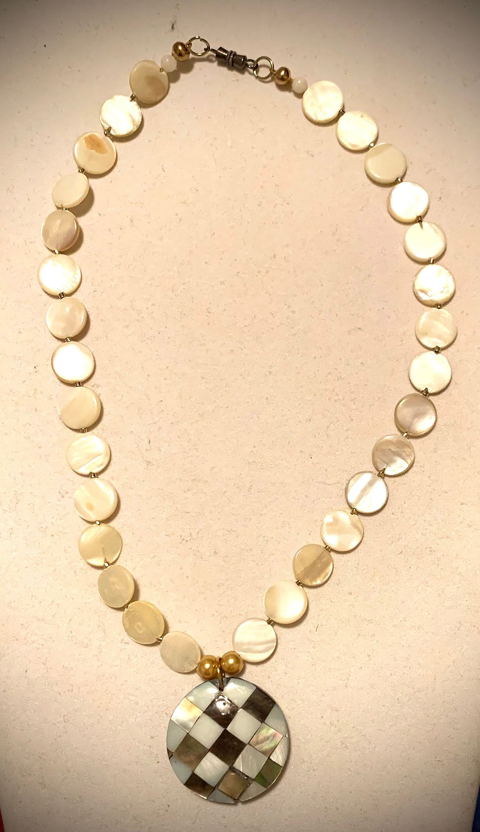 Thumbnail: Mother of Pearl necklace and pendant