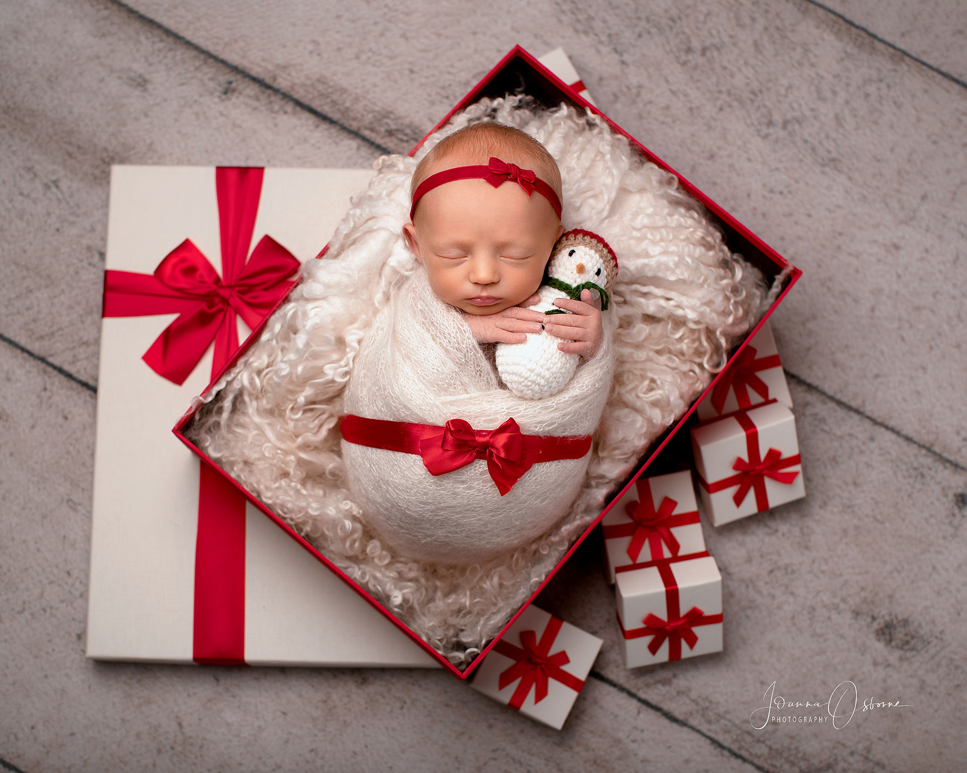 Christmas Newborn Photoshoot