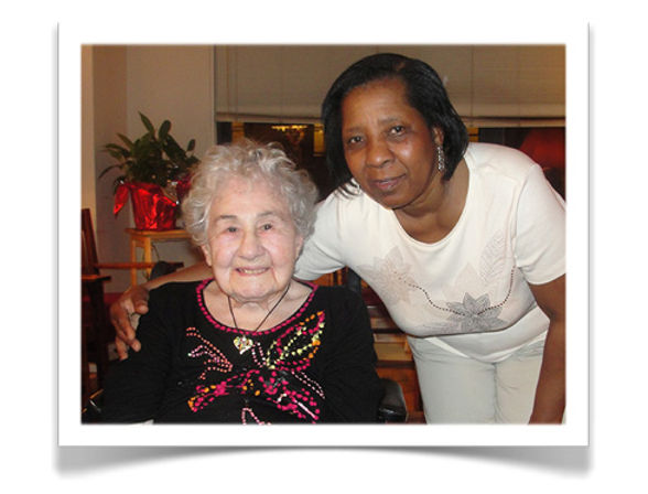Client and aide hug - COHME Home Health Care Agency