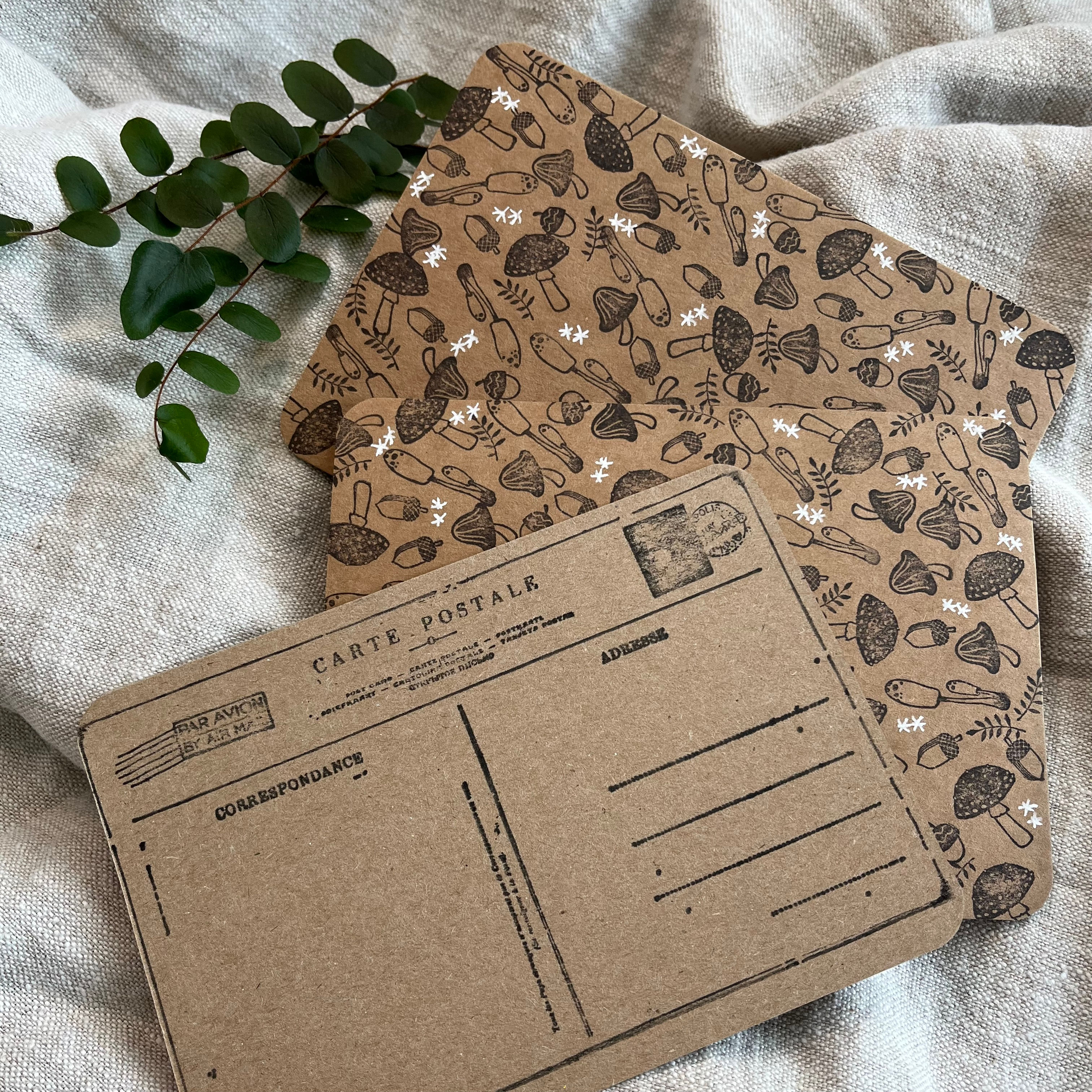 $001 / KORESPONĎÁK podzimní