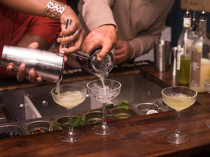 Cours de cocktail à Paris : vivez une expérience unique au Shake n' Smash