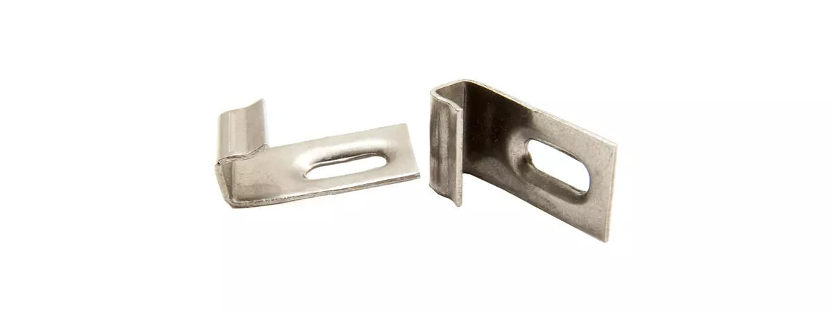 Кляймер стартовый из металла для декинга 10х20х25 мм