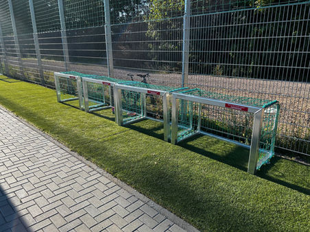 Acht neue Jugendtore vom Jugendförderverein
