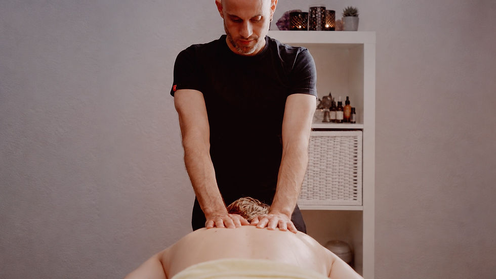 Angelo_Massangi_Massage1_VSCO.JPG