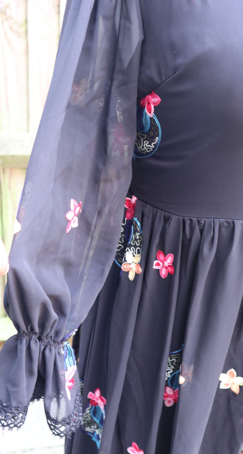 Miniatyrbild: Embroidery Dress Women’s Gathered Waistline Embroidery Black Dress Womenswear 