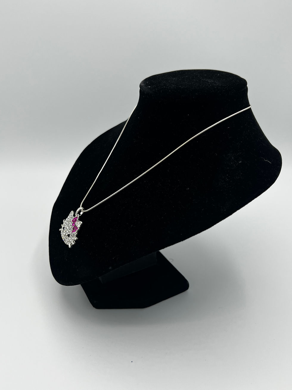 Miniaturebillede: Kitty Crystal Pendant Necklace Womenswear 