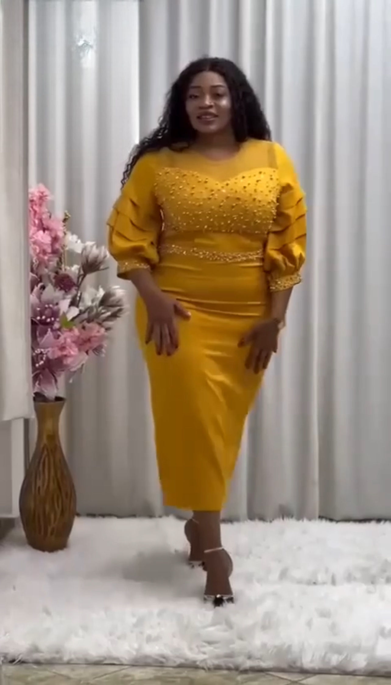 Women’s Sweetheart Neckline Embellished Dress Womenswear 