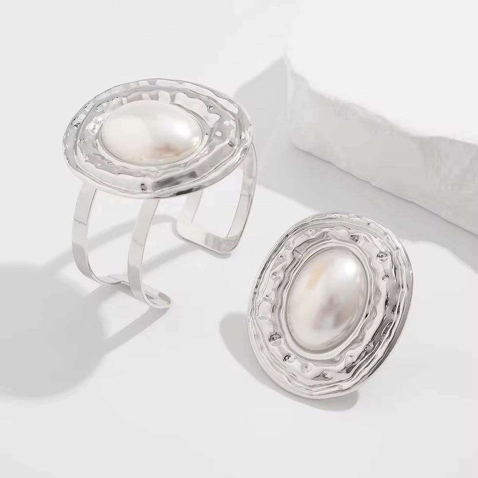 Thumbnail: Exaggerated Big Inlay Imitated Pearl Ring and Cuff Bangle Set Jewel For Women 