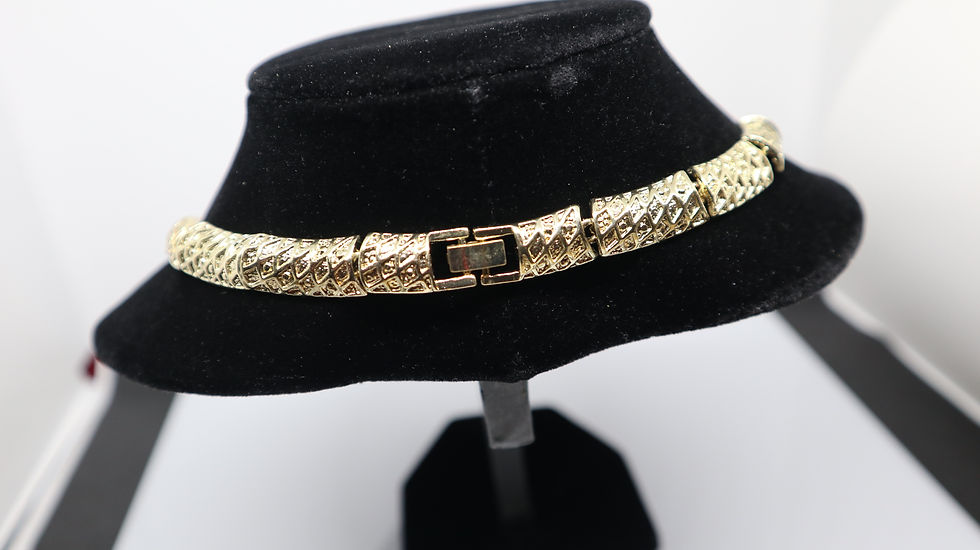 Miniaturebillede: Diamond Shape Detail Diamante Crystal Necklace and Earring Costume Jewellery Set