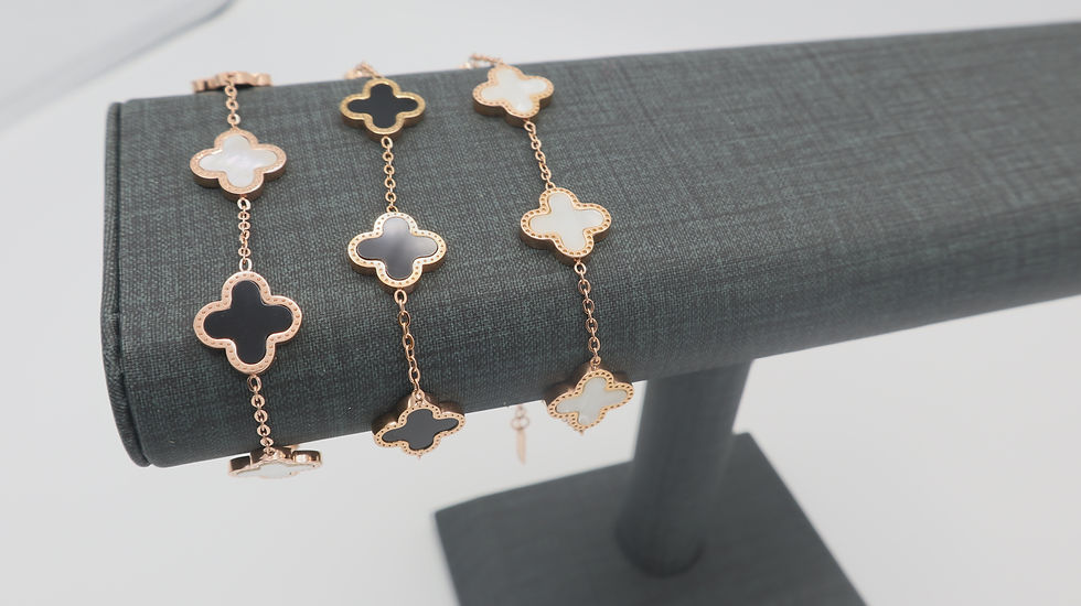 Thumbnail: Rose Gold Clover Bracelet