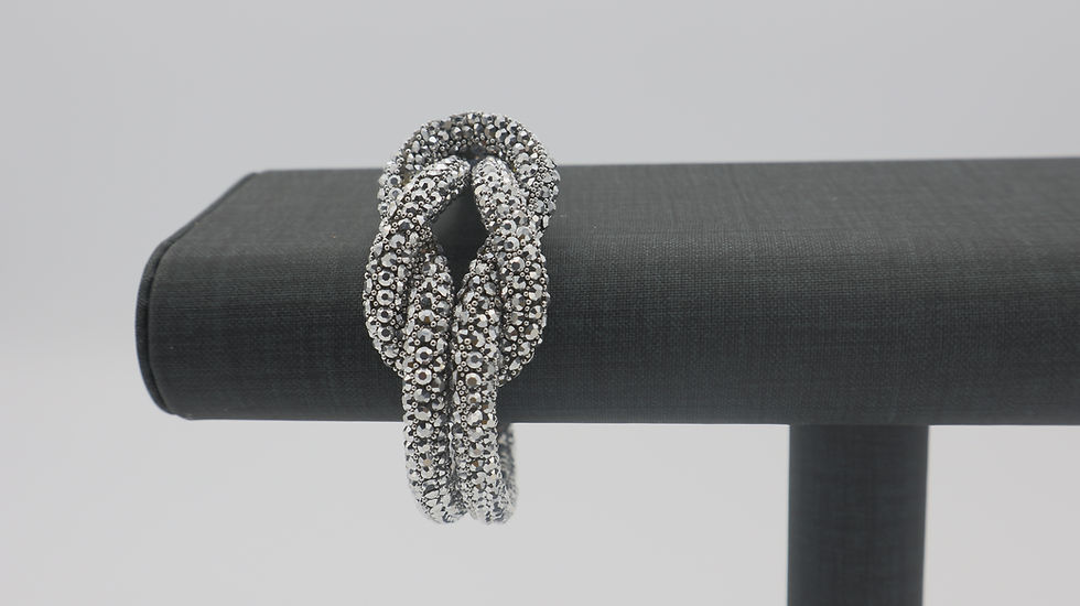 Thumbnail: Hematite Knot Bracelet For Women