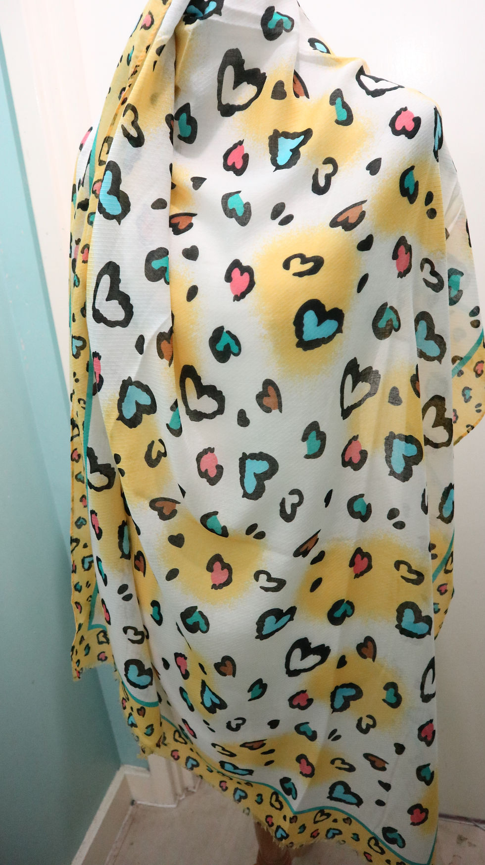 Miniaturbild: Yellow Playful Heart Print Frayed Scarf