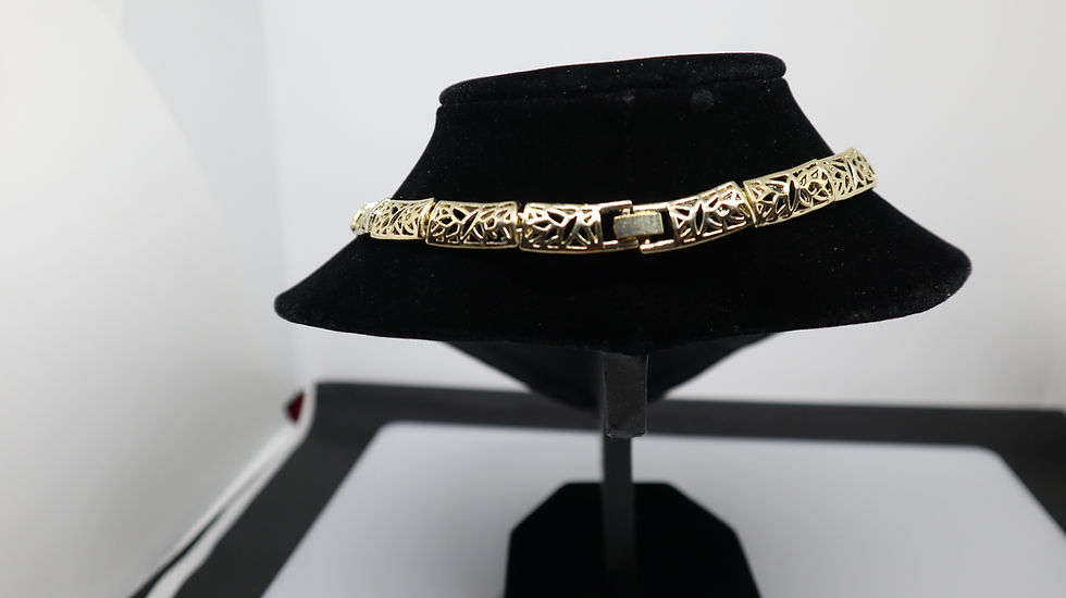 Thumbnail: Gold Colour Flower  Details Diamante Crystal necklace and Earring  Jewellery Set