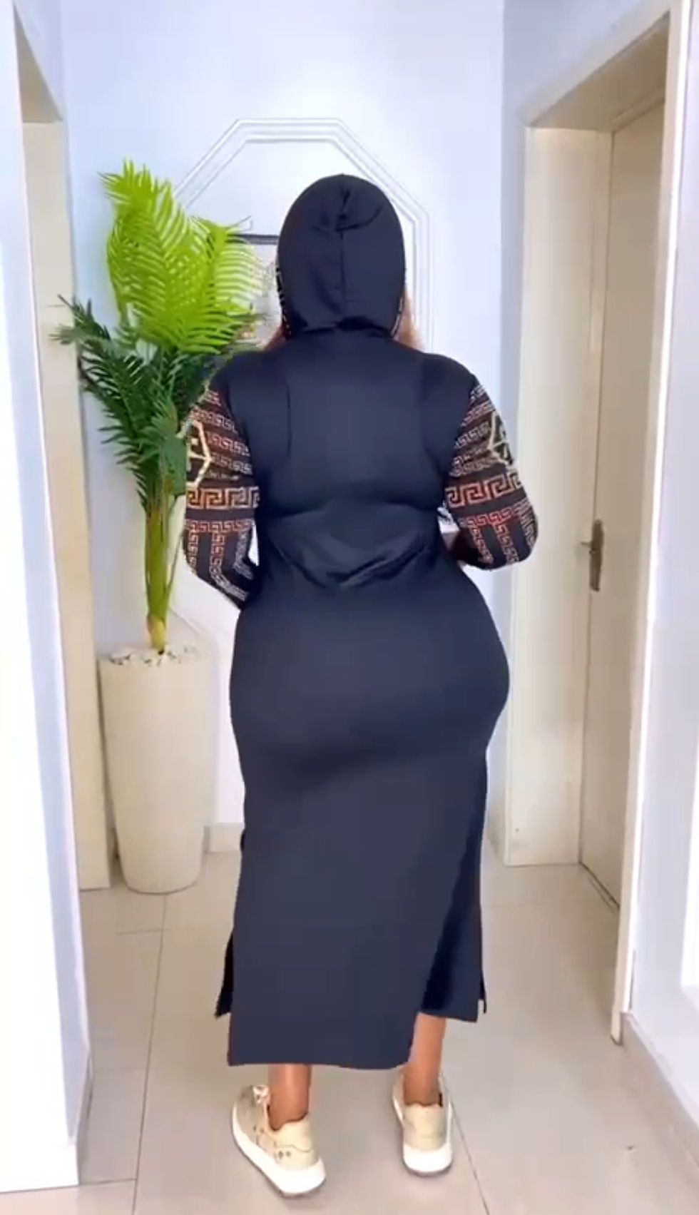 Миниатюра: Hoodie Long Sleeve Embellished Dress In Black Womenswear